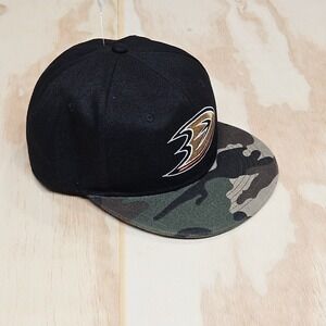Anaheim Ducks Snapback Hat Black Camo Flat Brim NHL Sixth Man Promotions Cap